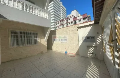 Casa individual com 2 quartos e edicula a 100m do mar na aviação - praia grande - sp