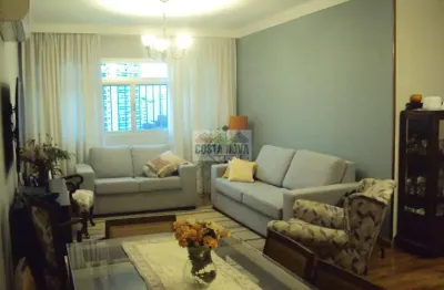 Linda cobertura com piscina, ponta da praia, 3 quartos (2 suítes), dependencia para empregados