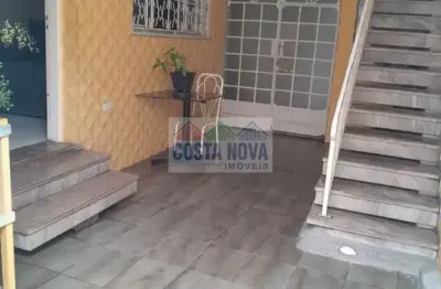 Conforto e espaço. casa térrea ampla com entrada charmosa em santana