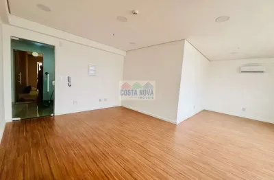 Sala comercial nova com ar condicionado no the one office tower pronta para uso na ponta da praia
