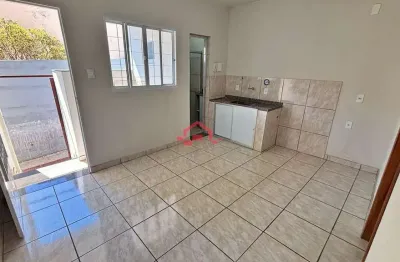 Kitnet no bairro padre eustáquio, 01 quarto e 01 sala para locação em belo horizonte-mg.