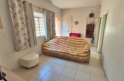 Casa à venda no bairro padre eustáquio, belo horizonte – 3 quartos, 2 vagas e 2 barracões nos fundo