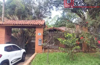 Casa em condomínio de luxo para locação em cotia-sp - 3 quartos, 1 suíte, 3 salas, 1 banheiro, 2 vagas de garagem, 160m².