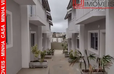 Imperdível: casa em condomínio à venda em cotia-sp, chácara vista alegre - 2 quartos, 1 banheiro, 1 vaga de garagem - 45m².