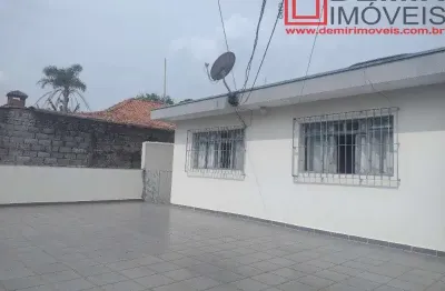 Imperdível casa à venda em cotia-sp, parque alexandre: 5 quartos, 1 suíte, 2 salas, 2 banheiros, 4 vagas de garagem, 82,00 m² de área.