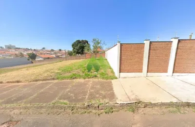 Terreno à venda no Altos do Paraíso, Botucatu 