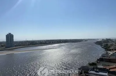 Apartamento de luxo frente à lagoa com vista para o mar – mobiliado e completo