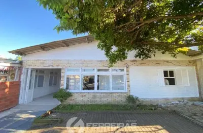 Locação anual em tramandaí – casa ampla com potencial residencial ou comercial na av. emancipação!