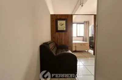 Kitnet mobiliada para locação anual – viva o melhor do centro de tramandaí!