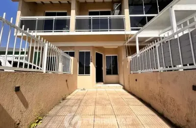 Sobrado geminado para aluguel anual, conforto, praticidade e ótima localização