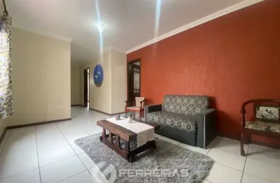 Apartamento com 3 quartos para alugar no Centro, Tramandaí 