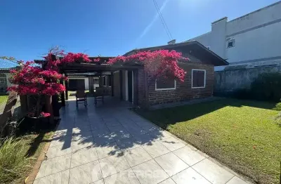 Casa com 4 quartos à venda no Centro, Tramandaí 