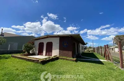 Casa 3 dormitório proximo ao mar.  residencial ou comercial.