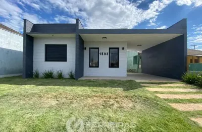 Casa 3 Dormitórios com Suíte para Locação Anual em Nova Tramandaí