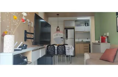 Vendo flat 1 quarto com garden no muro alto condomínio club