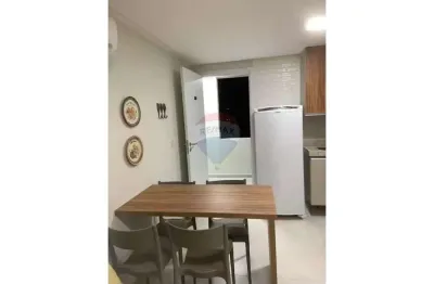 Apartamento 1 quarto mobiliado e equipado a 50m da praia no cupe -pe