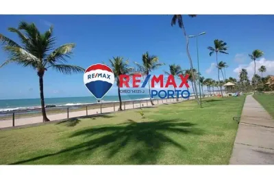 Terreno beira-mar com 620m² no condomínio residencial muro alto!