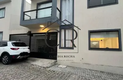 Linda casa no coração do miragem em lauro de freitas!!