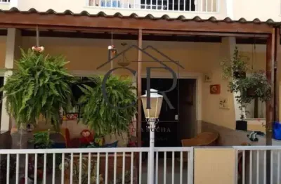 Ótima casa próxima a praia de ipitanga! condomínio fechado!