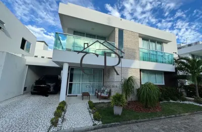 Fantástica casa, super decorada em condomínio com portaria 24h!
