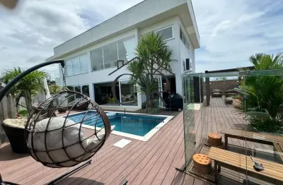 Casa de tirar o fôlego no alphaville! perfeita e pode ser vendida com porteira fechada!
