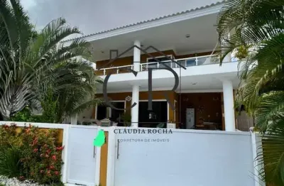 Casa maravilhosa em condomínio fechado com total infraestrutura!!
