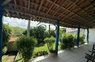 Oportunidade ímpar em vilas do atlântico, casa em alameda fechada!!