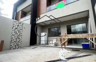 Ótima casa na melhor localização da praia do  flamengo.