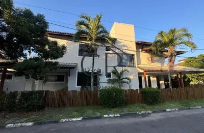 Impecável casa em condomínio fechado, pronta para morar!!