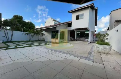 Casa duplex em alameda próxima à praia de vilas do atlântico. alameda tranquila e com praça central. parece condomínio!