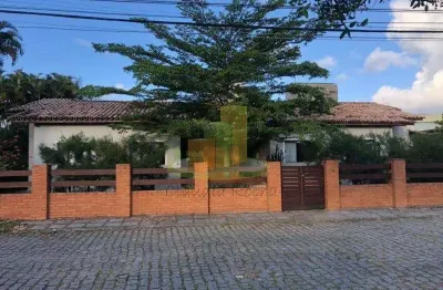 Casa em condomínio fechado com 4 quartos à venda na Avenida Santos Dumont, Centro, Lauro de Freitas