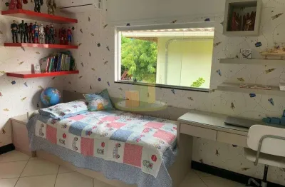 Maravilhosa casa com bastante área verde, venha conferir!!!