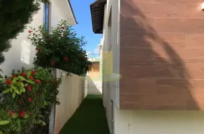 Casa linda e bem localizada, pronta pra morar, venha conferir já!!