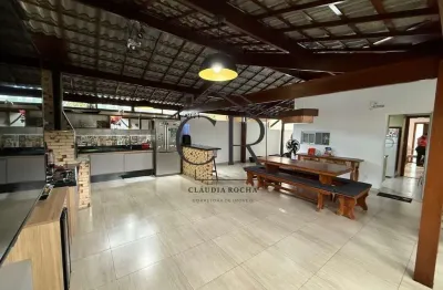 Maravilhosa casa em condomínio fechado com 3/4 em abrantes!