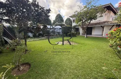 Excelente casa no coração de vilas do atlântico, com maravilhosa área externa!!