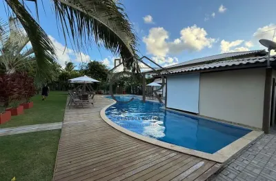 Com porteira fechada, um luxo de casa duplex em condomínio com portaria 24h no coração de itacimirim!