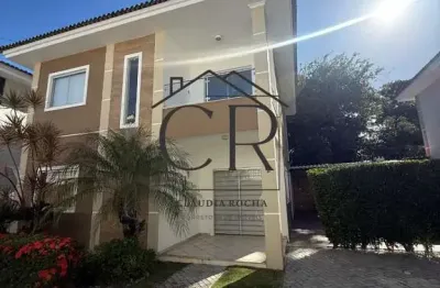Venha conhecer e se encantar com essa    linda casa, pronta para morar, com piscina privativa!!