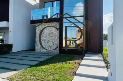 Casa novíssima, com elegância e bom gosto! em condomínio com infraestrutura excelente!