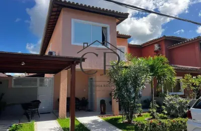 Venha conhecer essa belíssima casa, em condomínio com portaria 24h! porteira fechada |