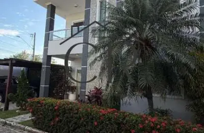 Lindíssima casa em condomínio fechado com piscina privativa!!