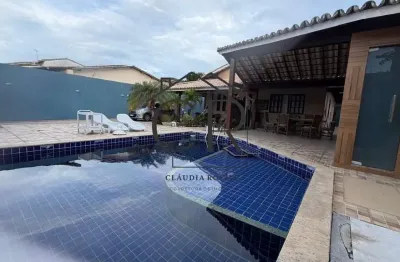 Deslumbrante casa térrea para locação, em alameda fechada, totalmente mobiliada e equipada para proporcionar conforto e praticidade!