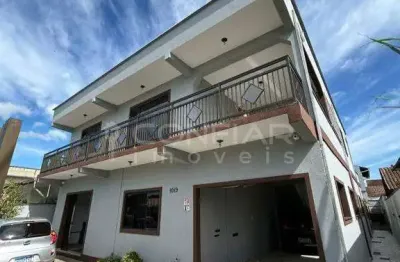 Sobrado à venda, 5 quartos, 1 suíte, 2 vagas, boa vista - joinville/sc