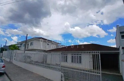 Casa no Vila Nova para locação 1 suíte e 4 quartos por R$4500,00+taxas
