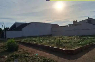 Terreno à venda na Rua Maria Bertolina Carolino, 55, Loteamento Sumaré, Maringá