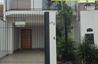 Casa com 3 quartos para alugar na rua três lagoas, 119, jardim cruzeiro, sarandi, 161 m2 por r$ 1.800