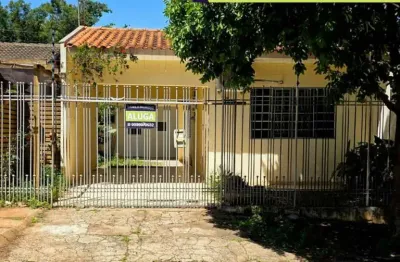 Casa com 3 quartos para alugar na rua pioneiro gregório moreira, 77, jardim piata, maringá, 100 m2 por r$ 1.800