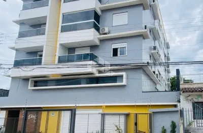 Maravilhoso apartamento com 3 quartos, suite, elevador e 2 garagem.