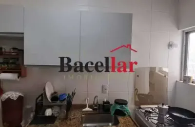 Apartamento com 2 quartos à venda na travessa guimarães natal, copacabana, rio de janeiro, 45 m2 por r$ 660.000