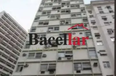 Kitnet / Stúdio à venda na Rua Evaristo da Veiga, Centro, Rio de Janeiro