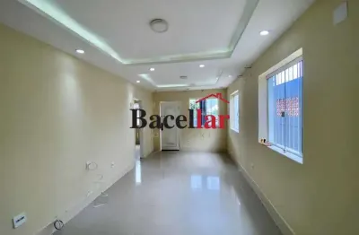 Casa em Condomínio - Duplex / Residencial / Lins de Vasconcelos